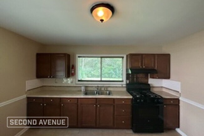 Photo - 733 Union Dr