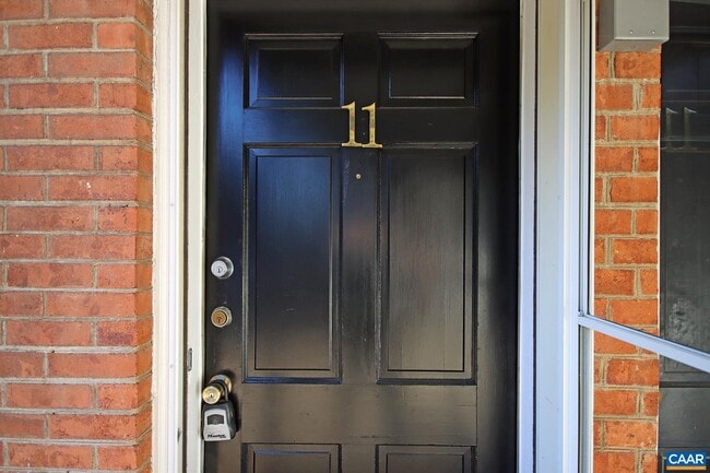 Photo - 2114 Ivy Rd Unit 11