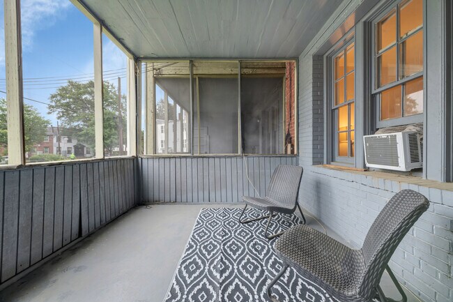 Photo - 3915 7th St NE Unit #2