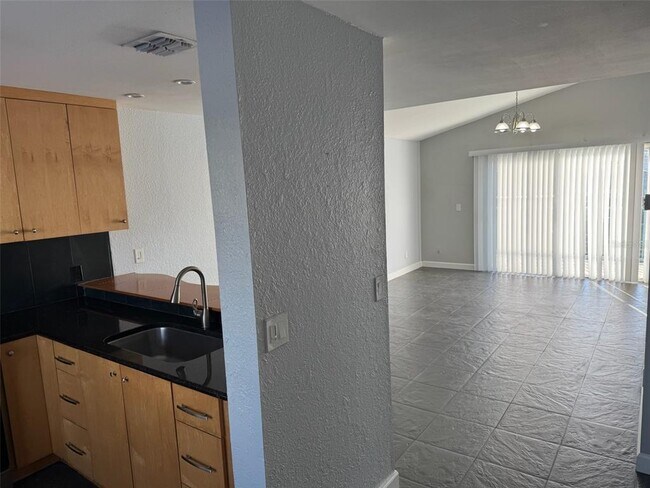 Photo - 2568 Woodgate Blvd Unit 205