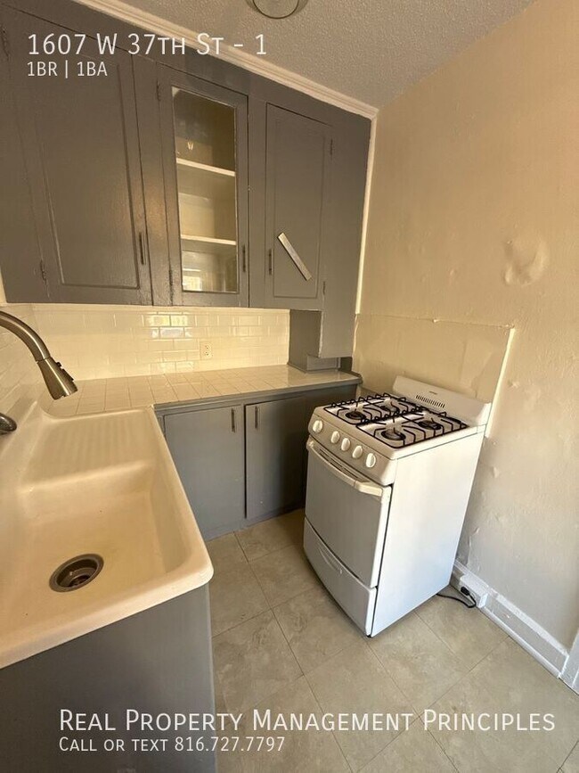 Photo - 1607 W 37th St Unit 1