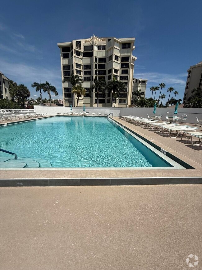 Building Photo - 2400 S Ocean Dr Unit 2212 Rental