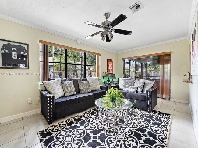 Southwest 104th Avenue, Cooper City, FL 33... - Southwest 104th Avenue, Cooper City, FL 33... Casa