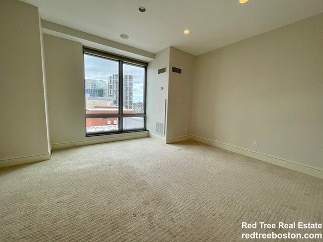 Photo - 1 Charles St S Unit 16g