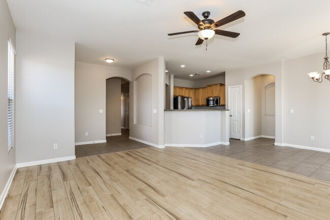 Photo - 400 N Eucalyptus Pl