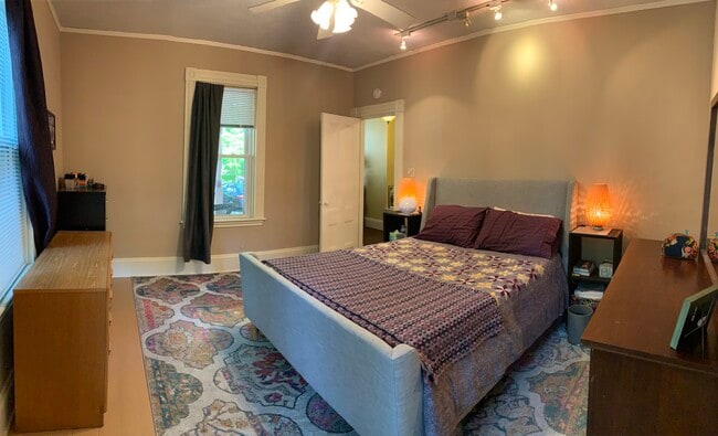 1st bedroom with walk in closet - 16 Dresden St Unit 16