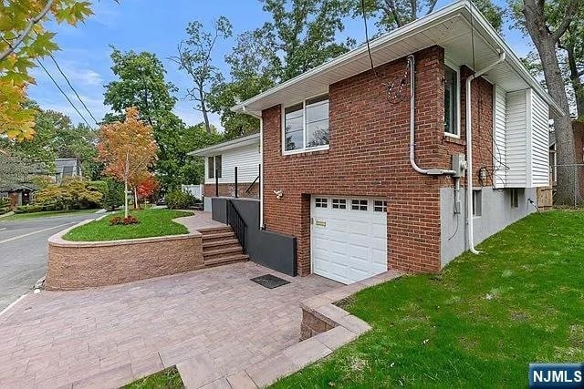 Photo - 24 Irving Ave