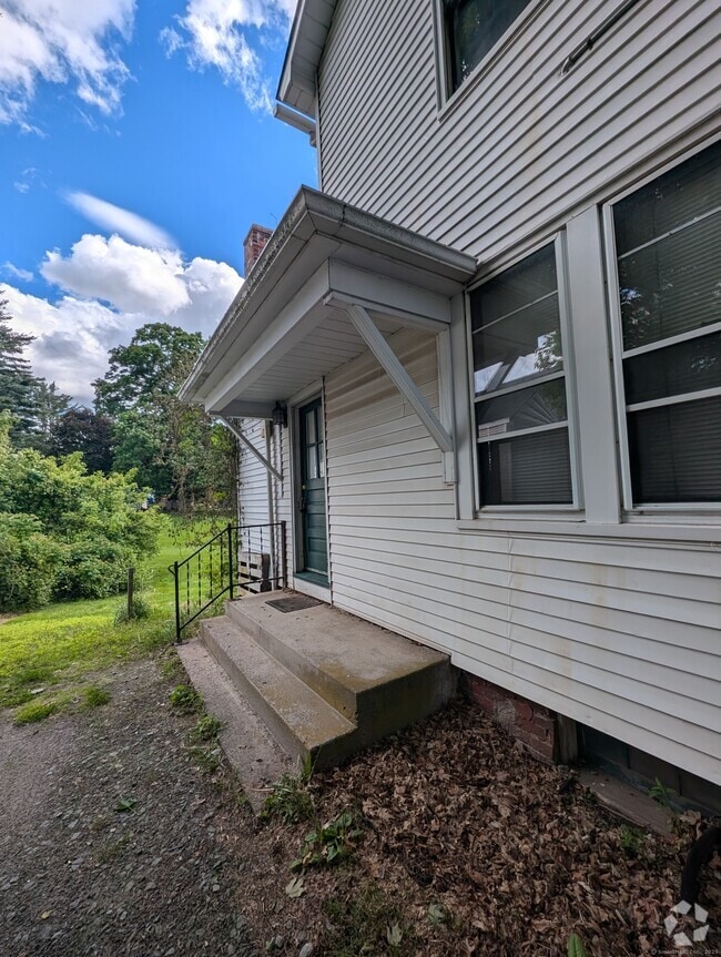 Building Photo - 38 Depot St Unit B Rental
