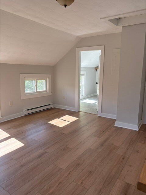 Photo - 77 Mill St