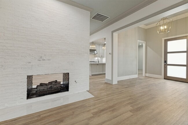 Photo - 6030 Steamboat Dr