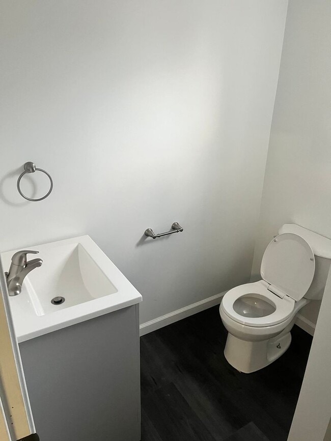 Photo - Apartment for Rent Unit Apt #6