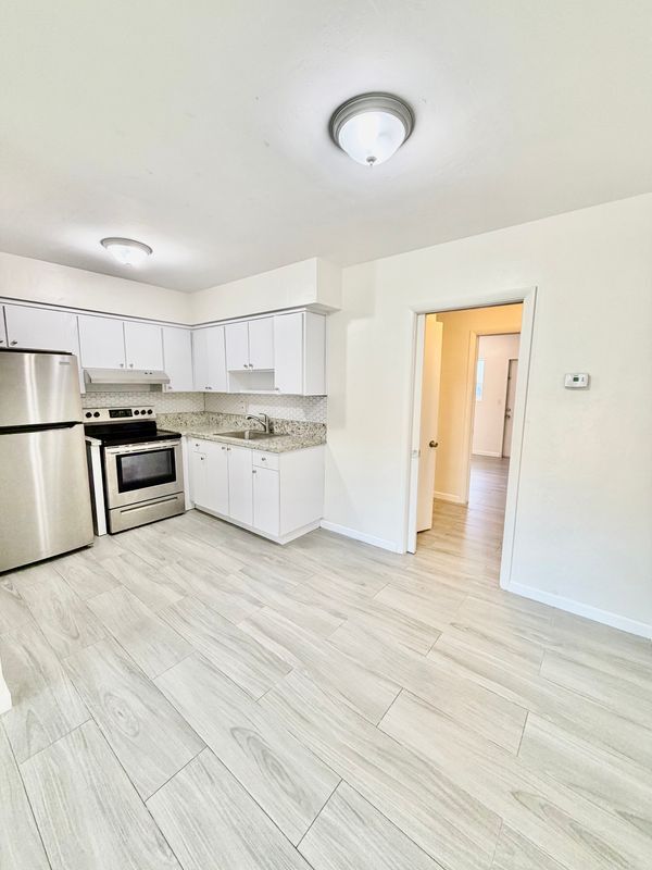 Photo - 1821 N 17th Ct