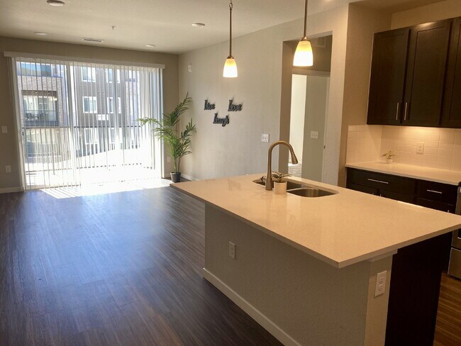 Photo - MOVE IN SPECIAL: Receive $500 OFF 1st mont... Unit 306