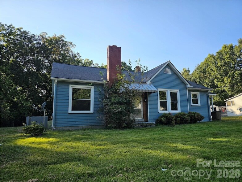 Photo - 824 Hamrick St