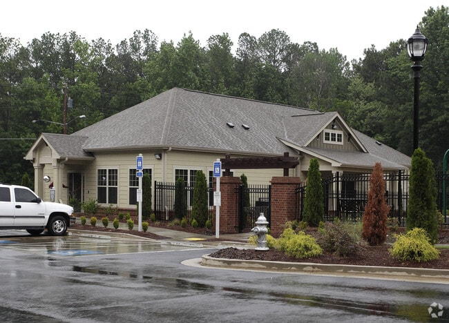 Photo - Columbia at South River Gardens