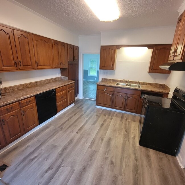 Photo - 3/2 -Bonus Room & Basement-Livingston