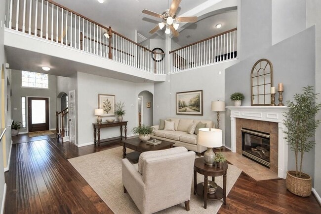 Photo - 12815 Dadebrook Ct