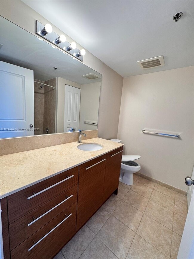Photo - 2641 N Flamingo Rd