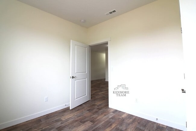 Photo - 3 Bedroom, 2.5 Bath + Flex Room Townhome in Kennewick