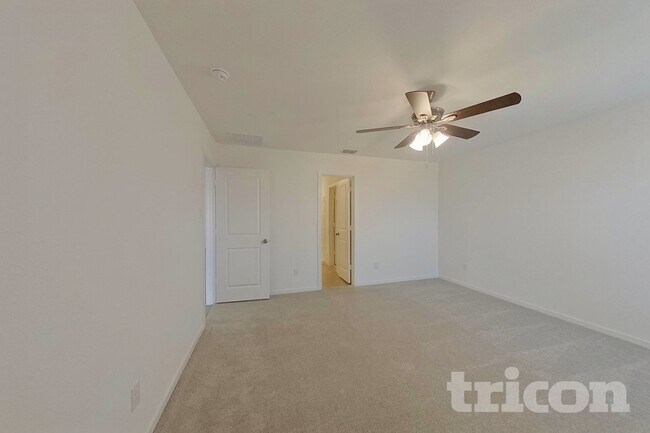 Photo - 843 Ponderosa Ln