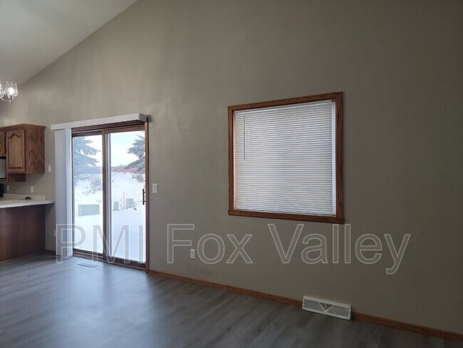 Photo - 1522 E Tracia Ln