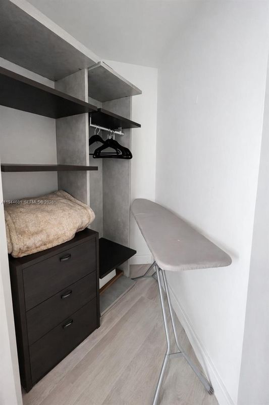 Photo - 45 SW 9th St Unidad 3008