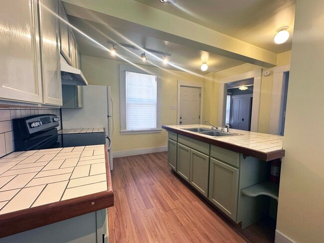 Photo - 13 Center St Unit 1