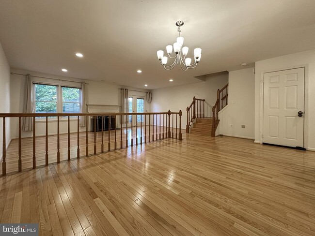 Photo - 6042 Loganwood Dr