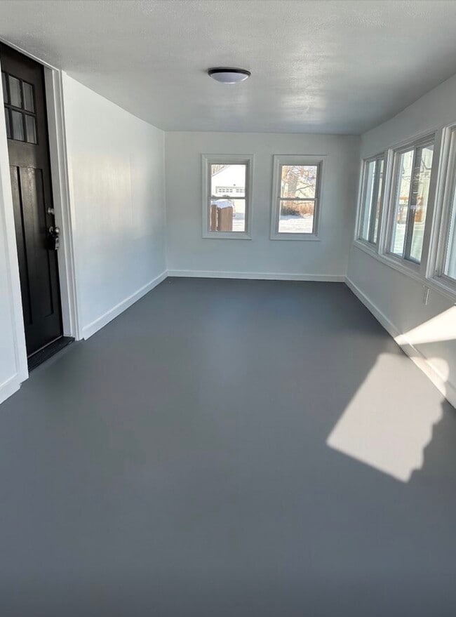 Photo - 3018 Alice Ave