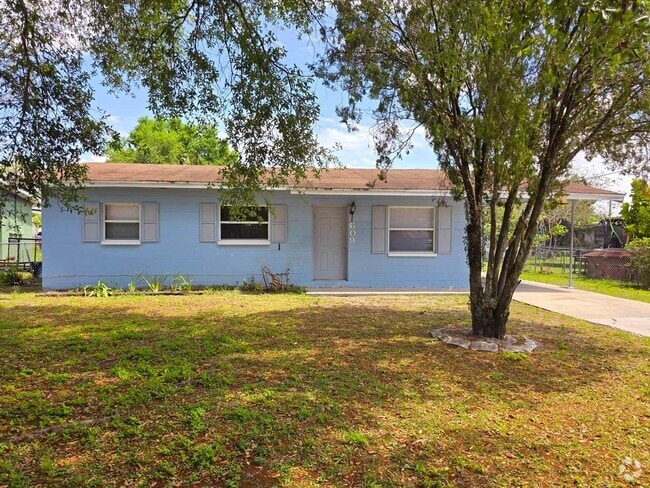Building Photo - 3 bed/1 bath now available for RENT Rental