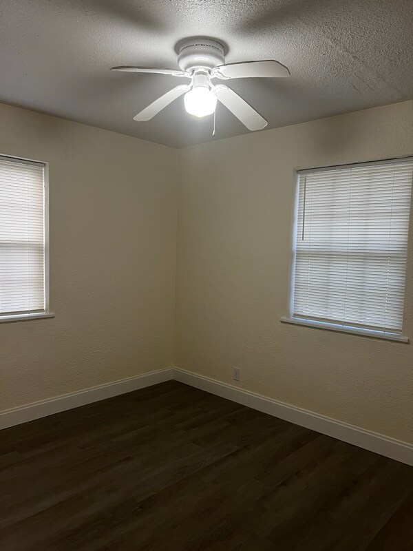 Photo - 6870 Rhode Island Dr W