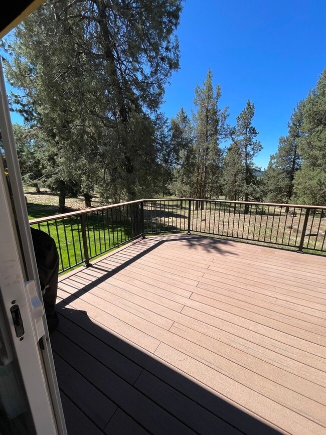 Photo - Spacious 3-Bed Home with Private Baths