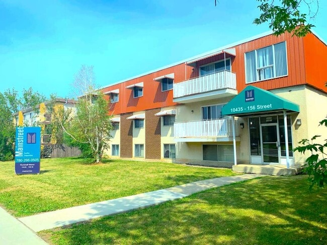 Building Photo - Rundvall Manor