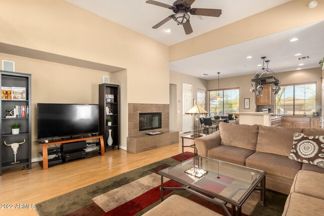 7395 E Brisa Dr