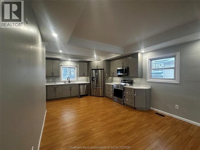 Photo - 110 Victoria St