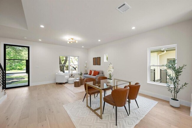 Photo - 13 Autumn Oaks Dr