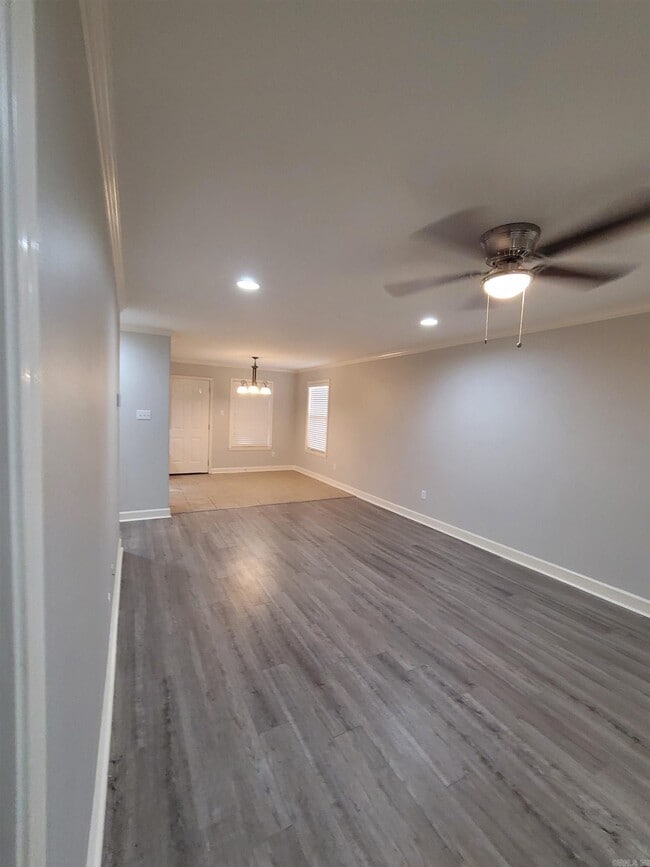 Photo - 118 Austin Ln