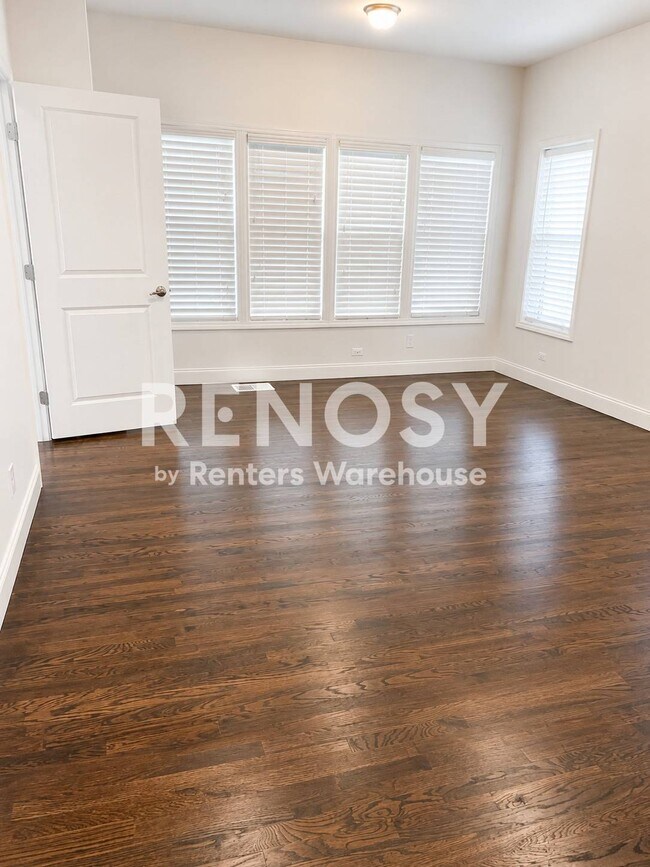 Photo - 1577 Olympian Cir SW