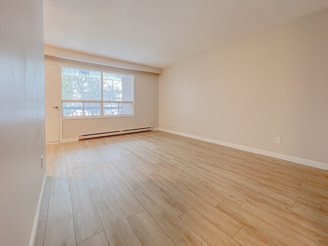 Photo - 199 Charles St Unit 6