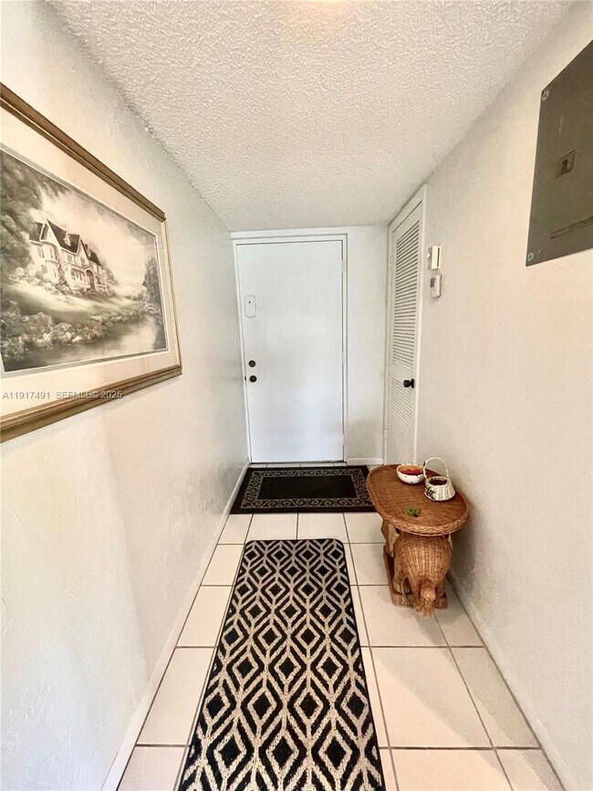 Photo - 2309 S Cypress Bend Dr Unit 311