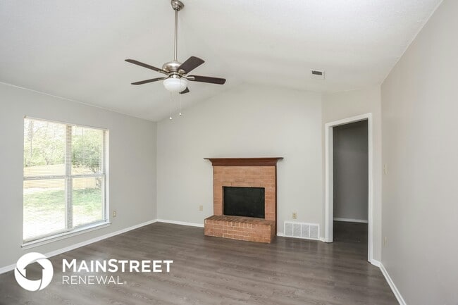 Photo - 10662 Oak Leaf Dr