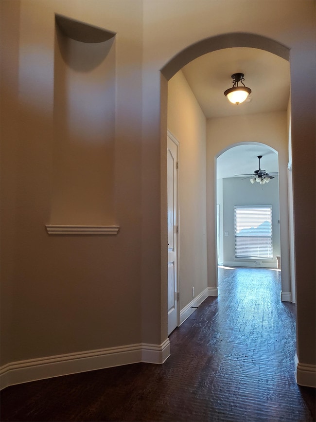 Photo - 504 Endicott Dr