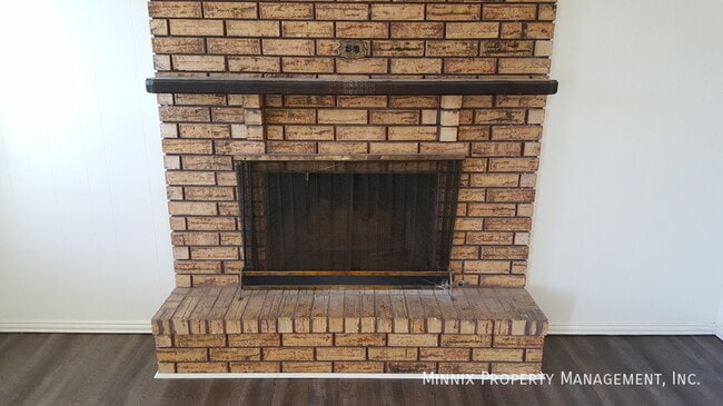Photo - 602 Main St