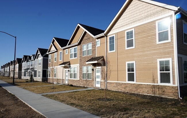 Building Photo - 5928 S Jessenia Ln