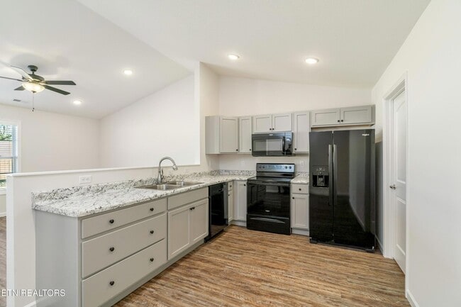 Photo - 7357 Grn Ests Wy Unit 21