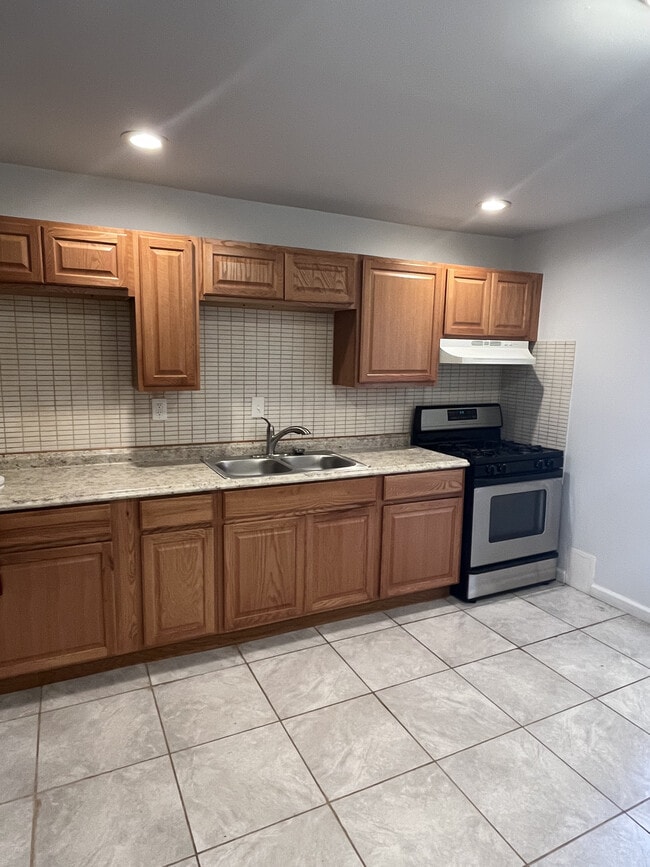 Photo - 26102 Stanford St