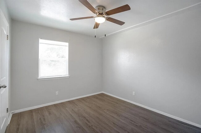 Rose Street Apartments - Rose Street Apartments