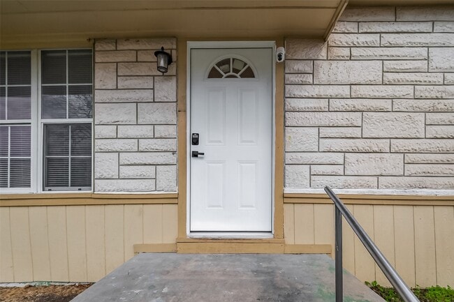 Photo - 1221 Parkway Dr