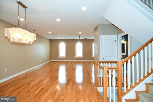 Photo - 2305 Main Line Blvd