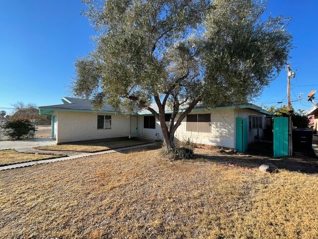 Photo - 361 N 8th St